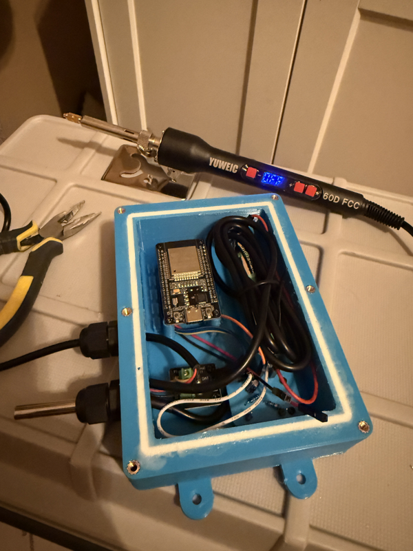 All components added, ready for lid