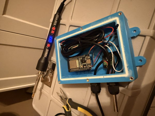 All components added, ready for lid